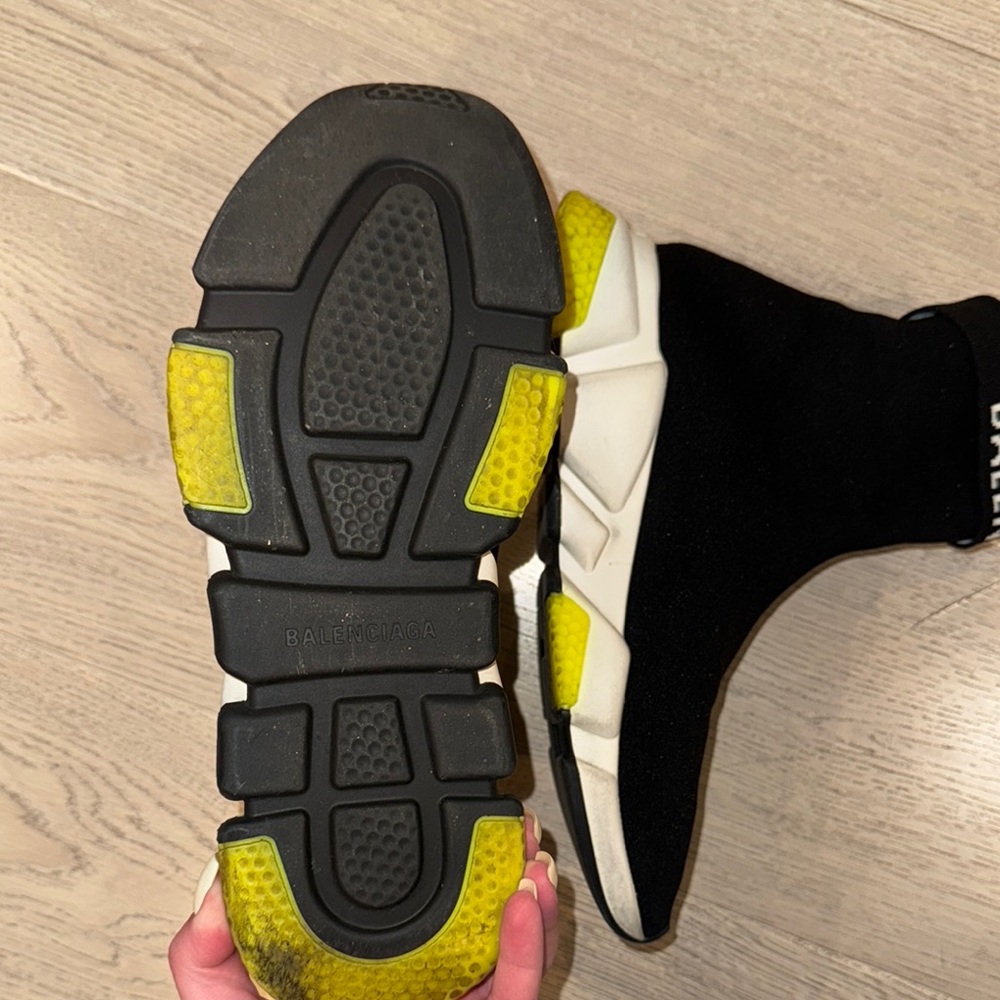 Balenciaga Black and White Sock Sneakers - Picture 5 of 7